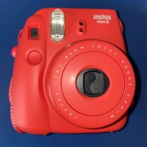 Fuljifilm instax mini 8 camera